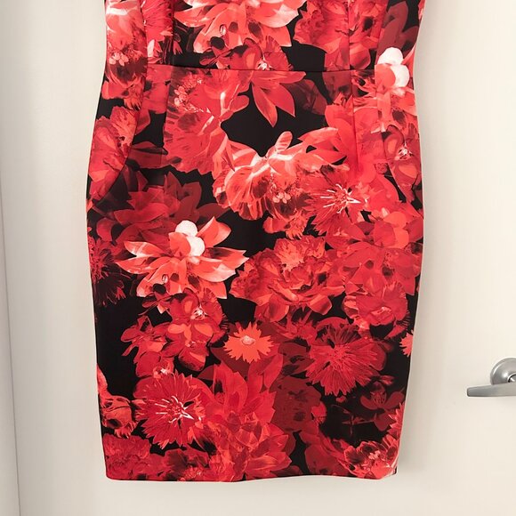Calvin Klein Women's Red Black Floral Sheath Scuba Dress Size 16 - Picture 4 of 9